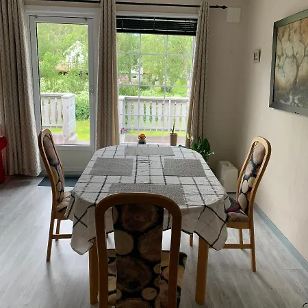 Homestay In A House On The Way To The Lofoten *